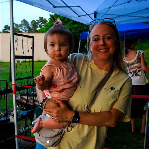 Meet your Posher, Crystal - Picture 1 of 1